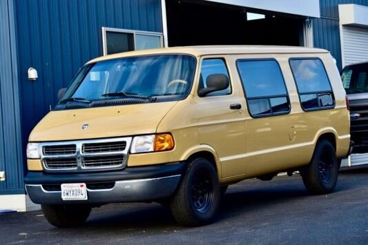 ダッジバン専門店 EX-WORKS（エクスワークス）ダッジ ダッジラムバン